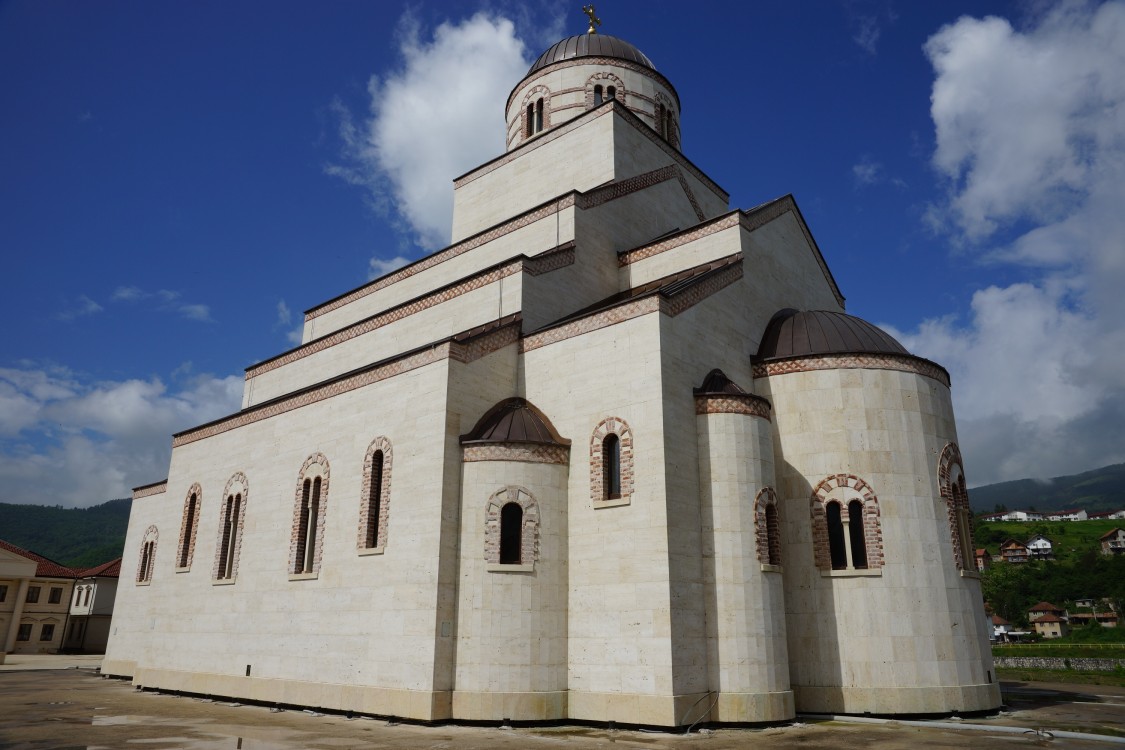 Вишеград. Церковь Лазаря Сербского. фасады