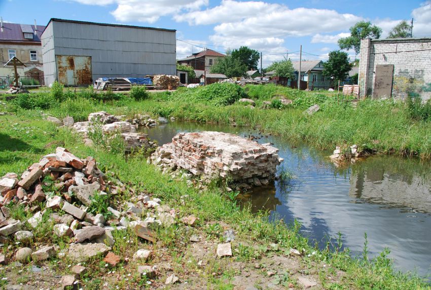 Петровский монастырь. Собор Петра и Павла, Ростов Великий (Ростовский район, Ярославская область). дополнительная информация, Фундамент собора