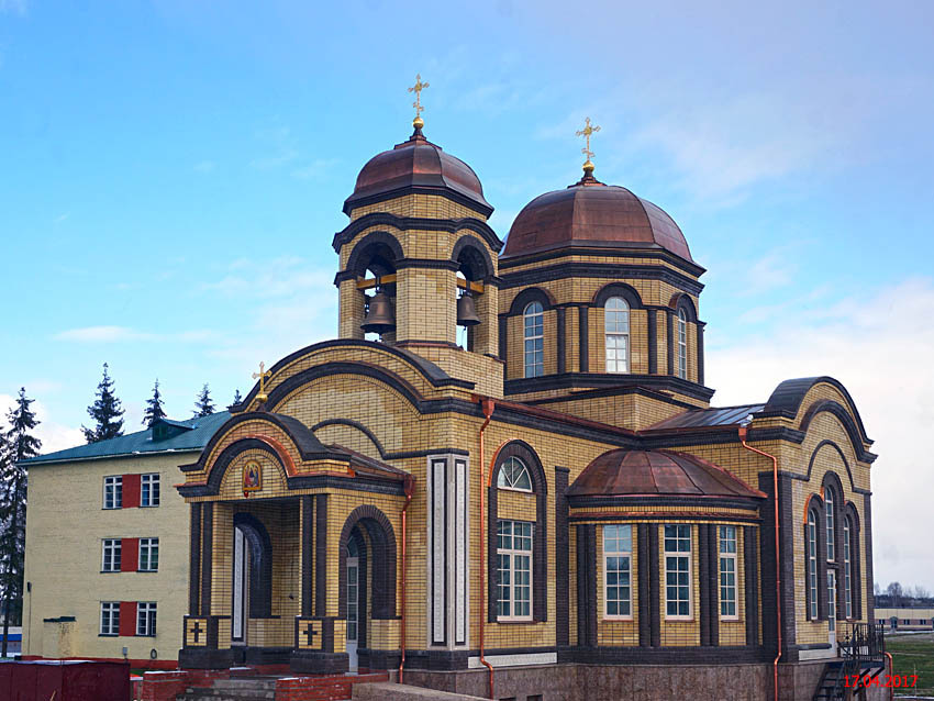 Печоры. Церковь Кирилла и Мефодия. фасады