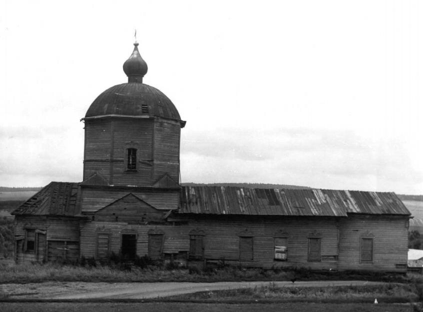 Каранино. Церковь Михаила Архангела. архивная фотография, фото с сайта http://barysh-eparhia.ru/old_prihod.php?id=68