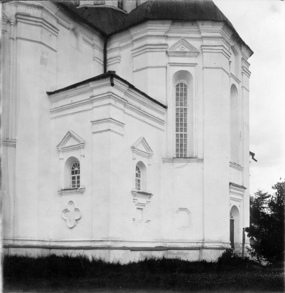 Лютенька. Церковь Успения Пресвятой Богородицы. архивная фотография, Межрукавье. Фотография П.Н. Жолтовского, 1932 г.