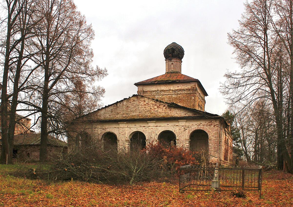 Церковь Михаила Архангела, Ликурга (Буйский район, Костромская область). фасады, Вид с юга