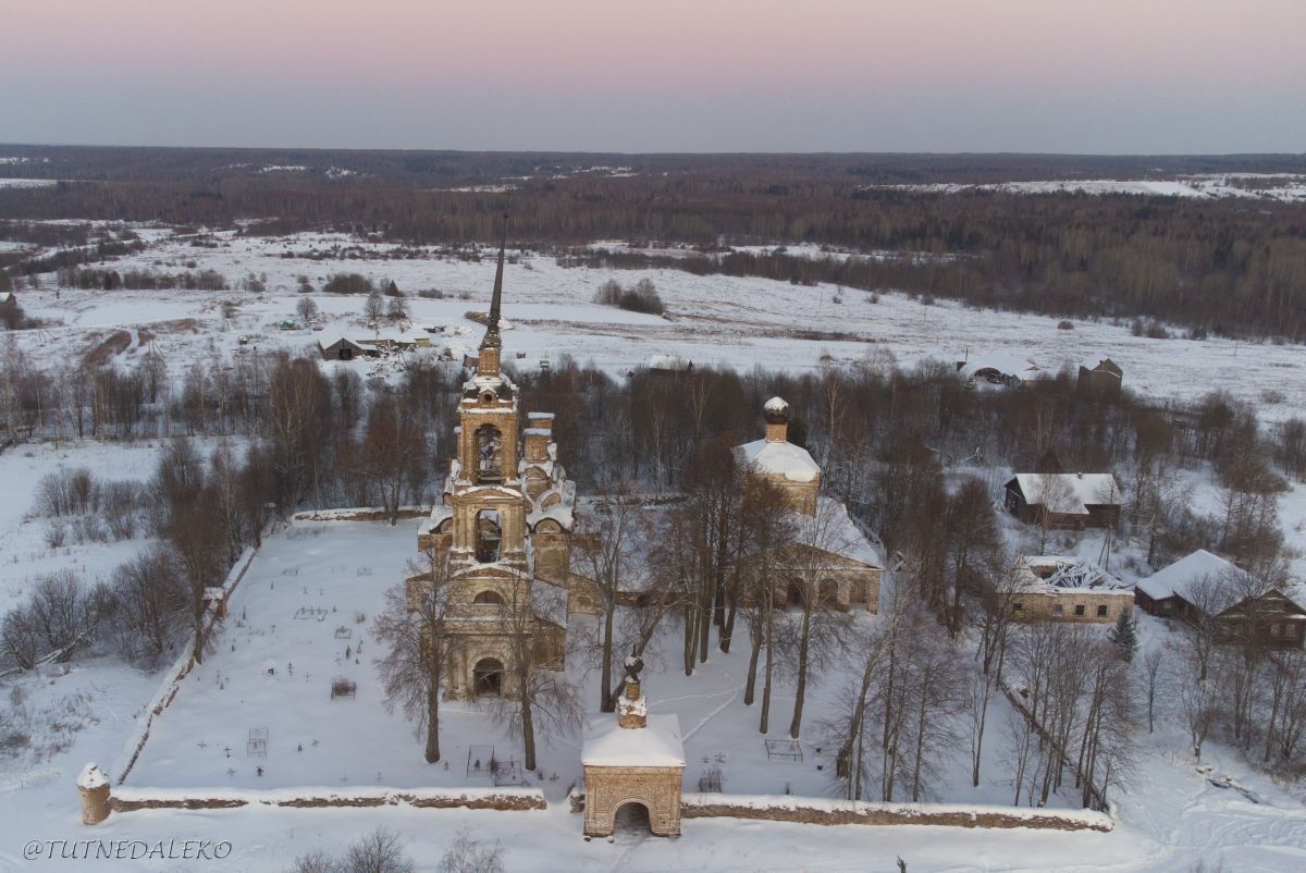 Храмовый комплекс. Церкви Троицы Живоначальной и Михаила Архангела, Ликурга (Буйский район, Костромская область). дополнительная информация