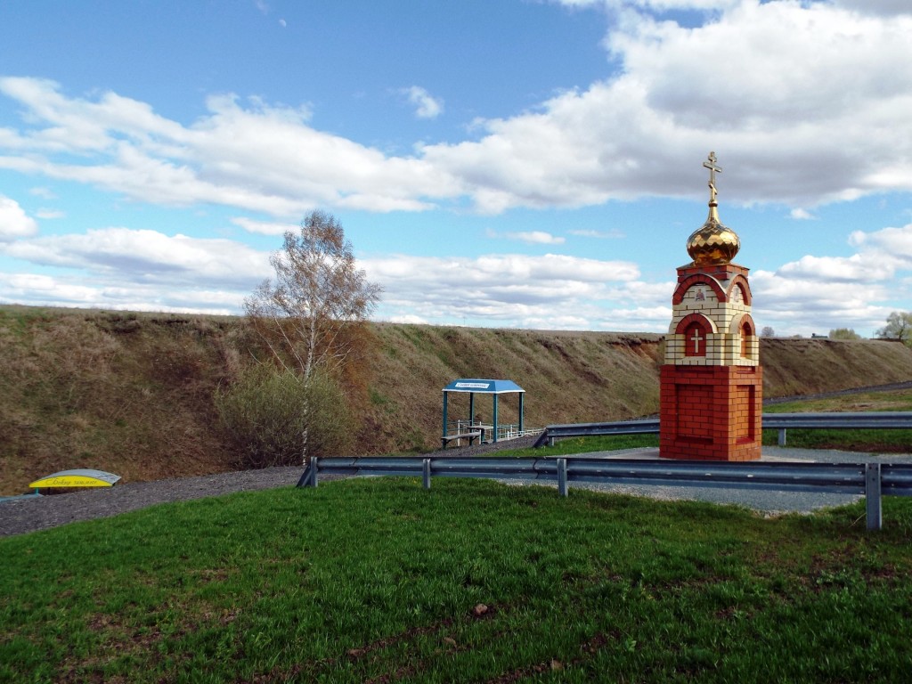 Верхние Меретяки. Часовенный столб. фасады