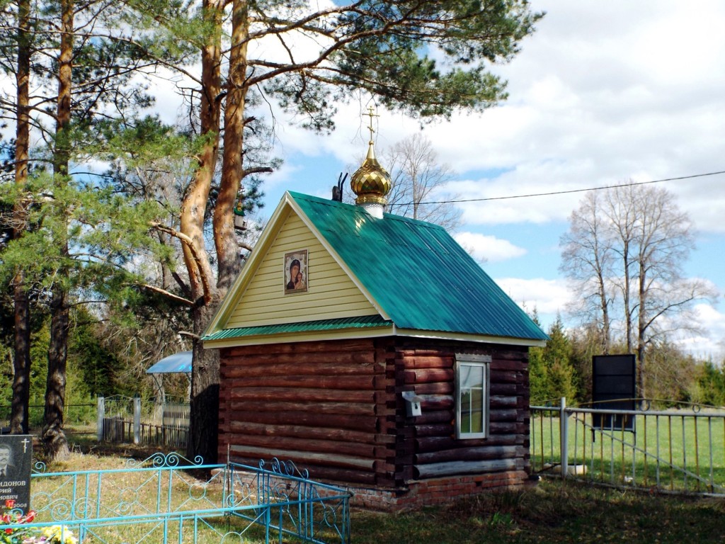 Петровский. Часовня Петра и Павла. фасады