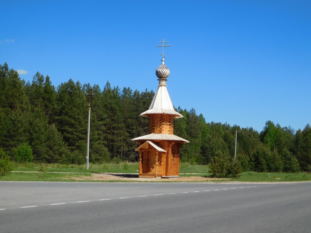 Тёплово. Часовня Покрова Пресвятой Богородицы. общий вид в ландшафте