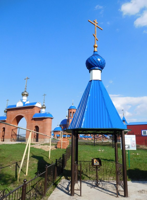 Покровский мужской монастырь. Часовня Покрова Пресвятой Богородицы, Чубовка (Кинельский район, Самарская область). фасады