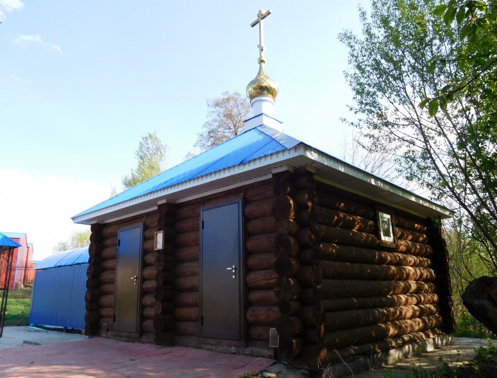 Чубовка. Покровский мужской монастырь. Часовня Покрова Пресвятой Богородицы. фасады, купальня  на святом источнике