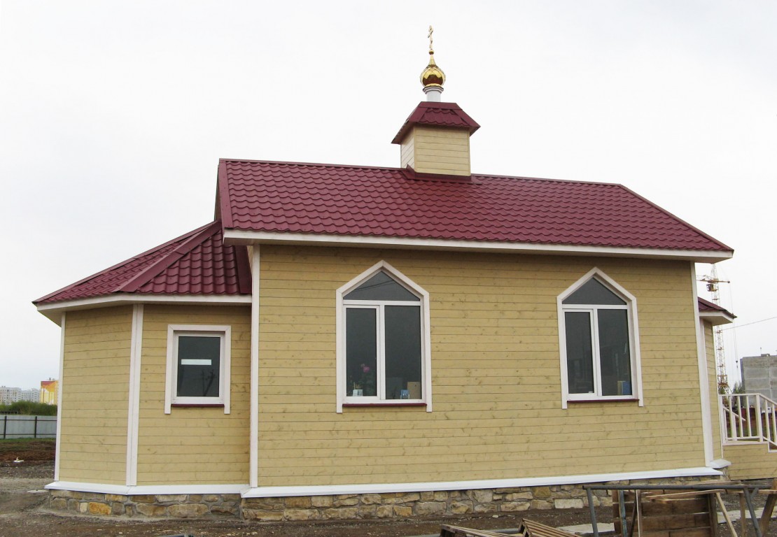 Нижнекамск. Церковь Рождества Христова (временная). фасады
