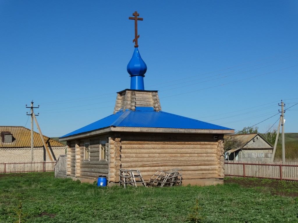 Часовня Успения Пресвятой Богородицы, Успенка (Александровский район, Оренбургская область). фасады