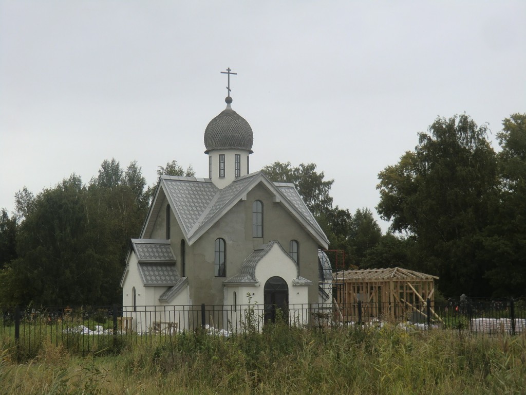 Церковь Успения Пресвятой Богородицы в Московской Славянке, Шушары (Санкт-Петербург, Пушкинский район, г. Санкт-Петербург). документальные фотографии, Вид с северо-западной стороны
