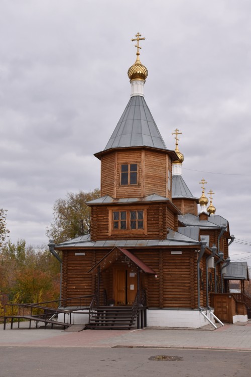 Уральск. Покровский женский монастырь. Церковь Покрова Пресвятой Богородицы.. архитектурные детали