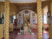 Церковь Петра и Павла, Внутри храма. Иконостас.<br>, Ропша, Ломоносовский район, Ленинградская область