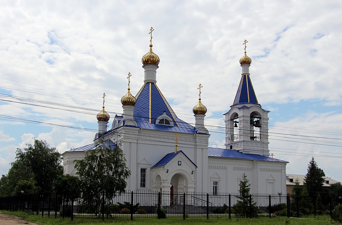 Церковь Успения Пресвятой Богородицы (новая), Энгельс (Покровск) (Энгельсский район, Саратовская область). фасады