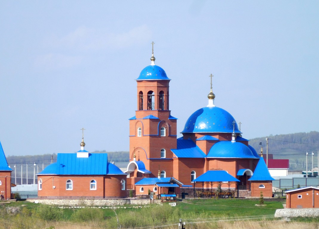 Чубовка. Покровский мужской монастырь.. фасады