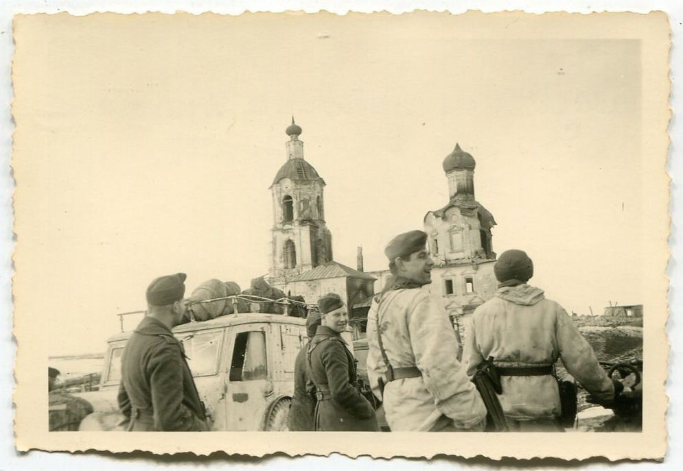 Фото 1941 г. с аукциона e-bay.de, архивная фотография. Церковь Феодора Стратилата, Гжель (Сафоновский район, Смоленская область)