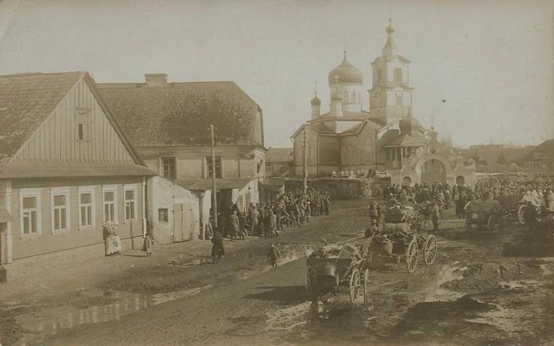 Церковь Евфросинии Полоцкой, Ивенец (Воложинский район, Беларусь, Минская область). архивная фотография, Частная коллекция. Фото 1916 г.
