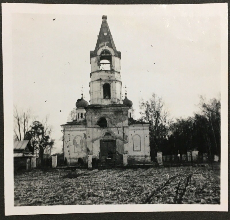 Церковь Троицы Живоначальной, Налючи (Старорусский район, Новгородская область). архивная фотография, Западный фасад. Фото 1941 г. с аукциона e-bay.de