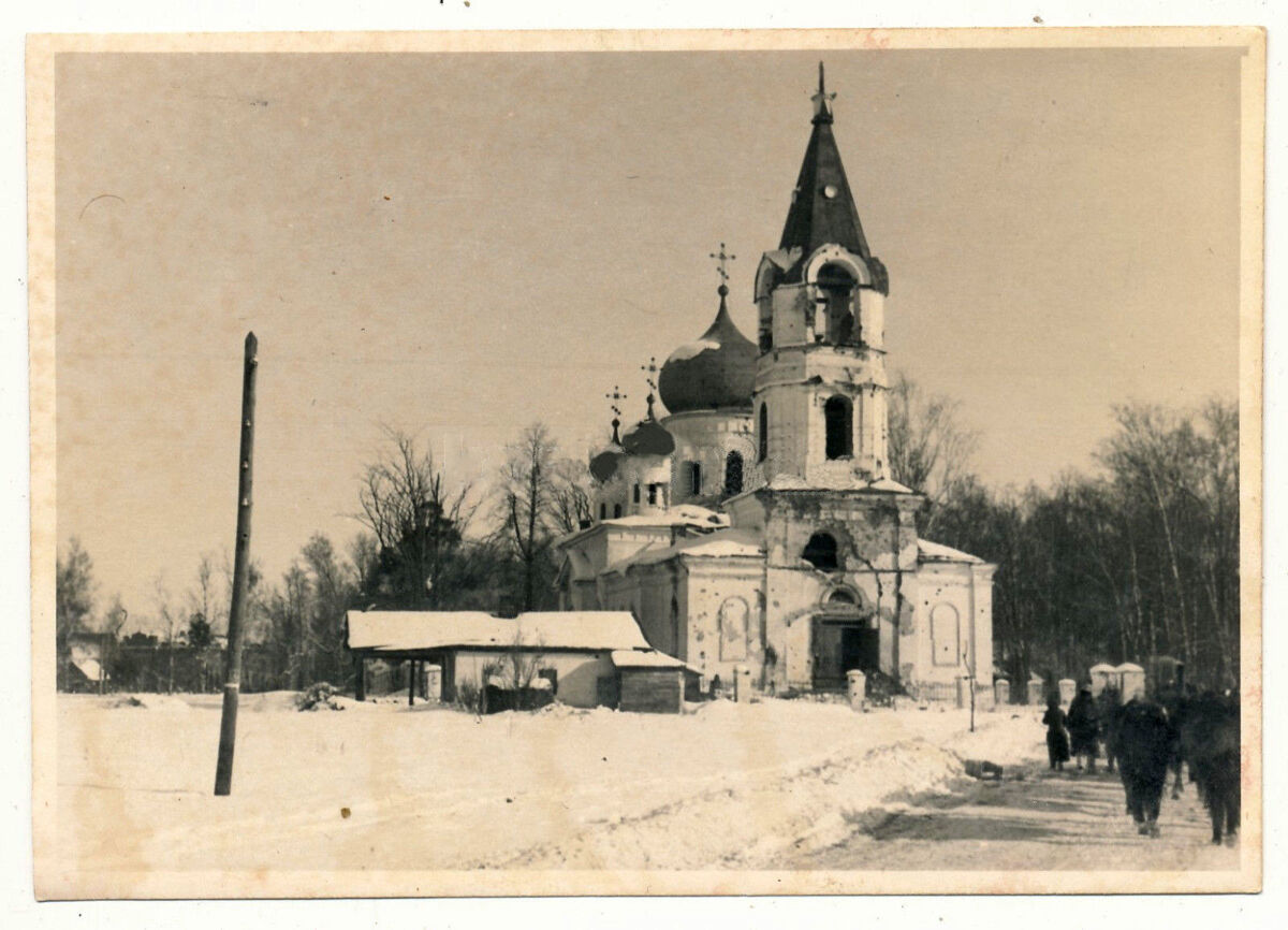 Церковь Троицы Живоначальной, Налючи (Старорусский район, Новгородская область). архивная фотография, Вид с северо-запада. Фото с аукциона e-bay.de