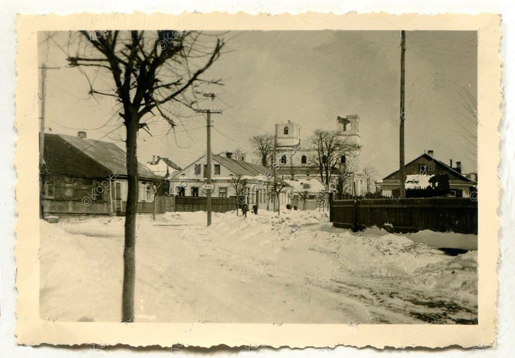 Пинск. Церковь Феодора Тирона (старая). архивная фотография, Боковой фасад храма. Фото 1941 г. с аукциона e-bay.de 