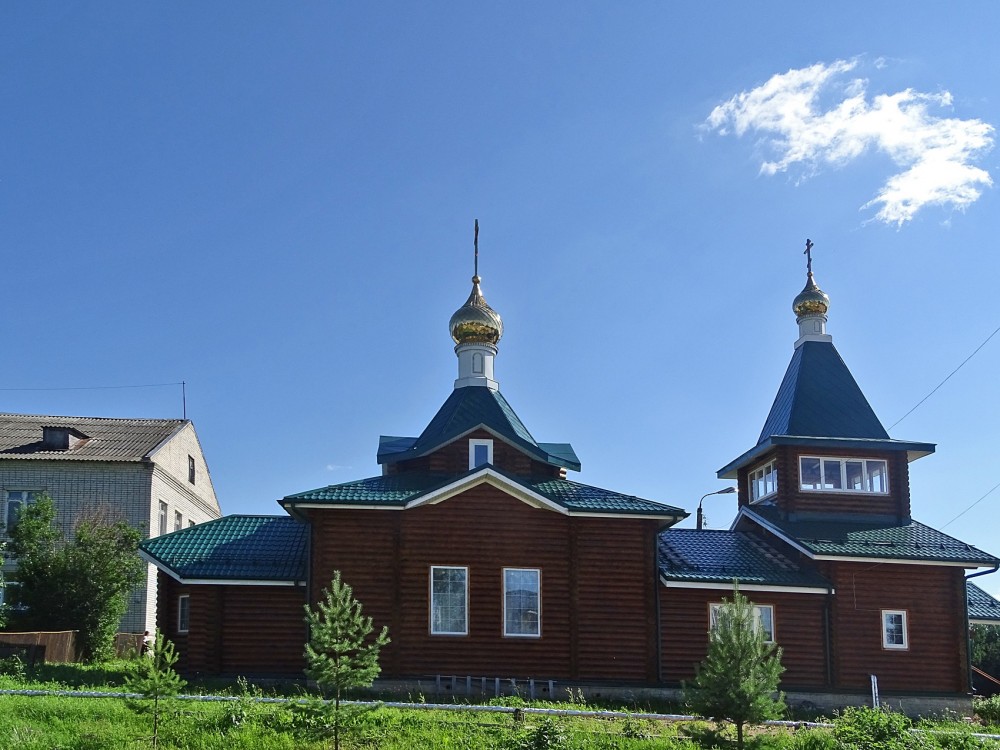 Молоково. Церковь Троицы Живоначальной (новая). фасады