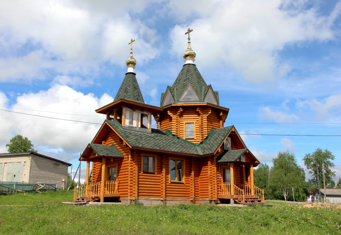 Лойно. Церковь Казанской иконы Божией Матери. фасады