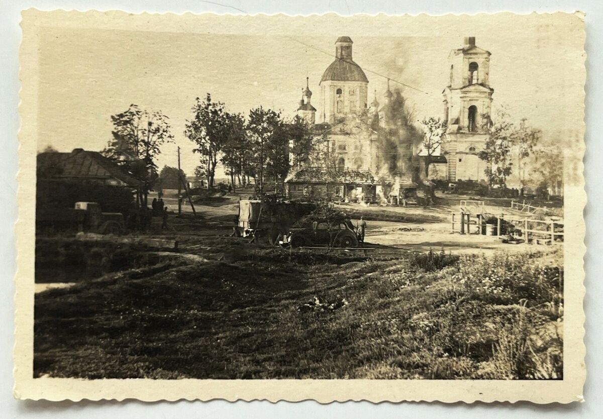 Церковь Троицы Живоначальной (старая), Вёшки (Угранский район, Смоленская область). архивная фотография, Северный фасад. Фото 1941 г. с аукциона e-bay.de