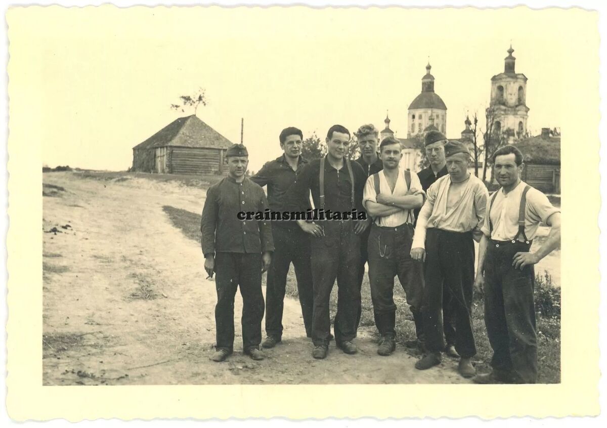 Церковь Троицы Живоначальной (старая), Вёшки (Угранский район, Смоленская область). архивная фотография