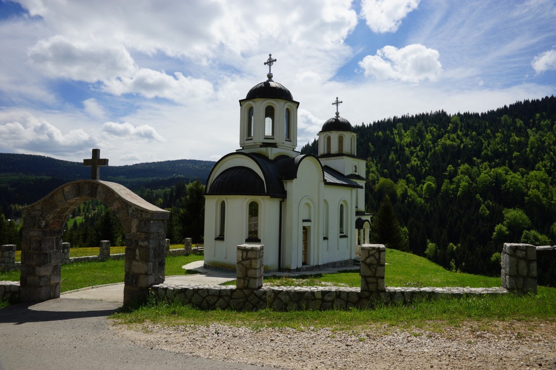 Церковь Зачатия Иоанна Предтечи, Брдо (Златиборский округ, Сербия). фасады