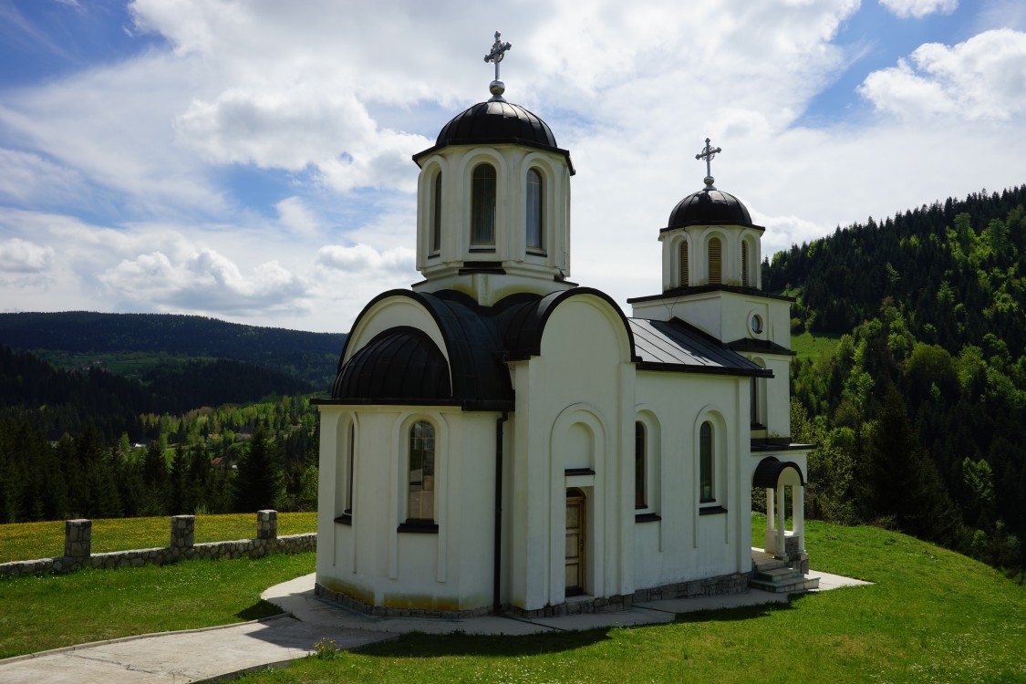 Брдо. Церковь Зачатия Иоанна Предтечи. фасады