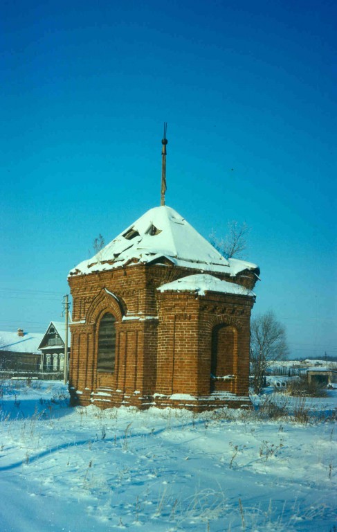 Щербинино. Часовня Петра и Павла. фасады