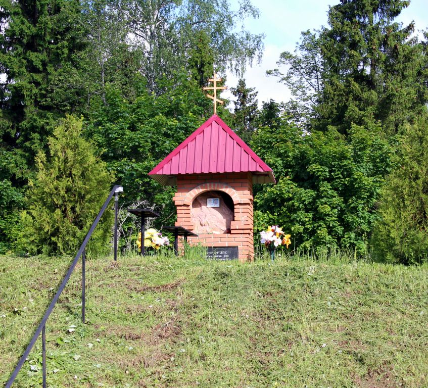 Неизвестная часовня, Трасса М8, 99-й километр (Александровский район, Владимирская область). фасады