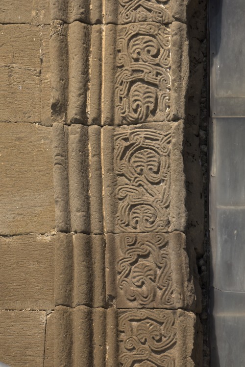 Цилкани. Кафедральный собор Пресвятой Богородицы. архитектурные детали, резной декор восточного окна