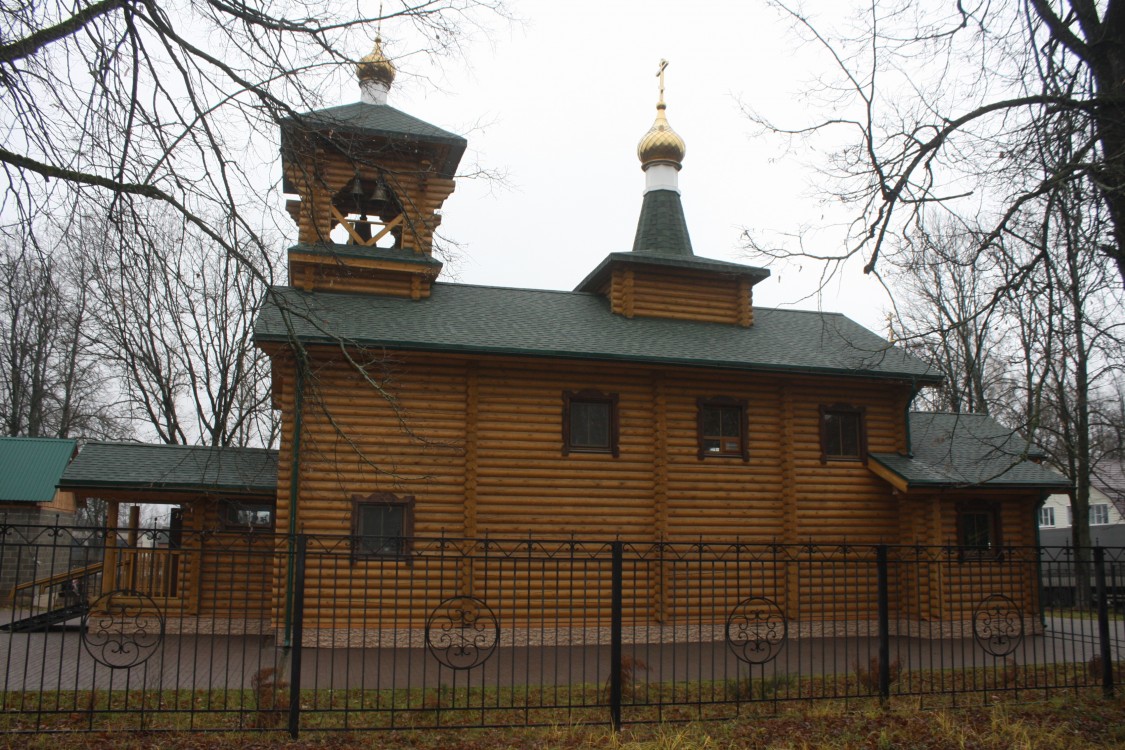 Церковь Воздвижения Креста Господня (новая), Екимовичи (Рославльский район, Смоленская область). фасады