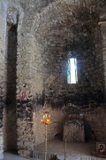 Монастырь Дзвели Шуамта. Малая купольная церковь, интерьер купольного храма<br>, Старая Шуамта, Кахетия, Грузия