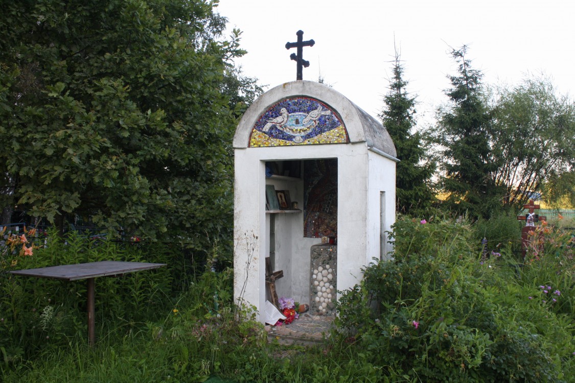 Часовня Антонины Никейской, Рогачёво (Боровский район, Калужская область). фасады