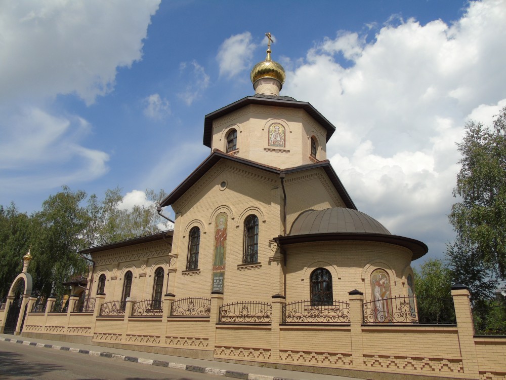 Церковь Ксении Петербургской, Слобода (Ленинский городской округ, Московская область). фасады