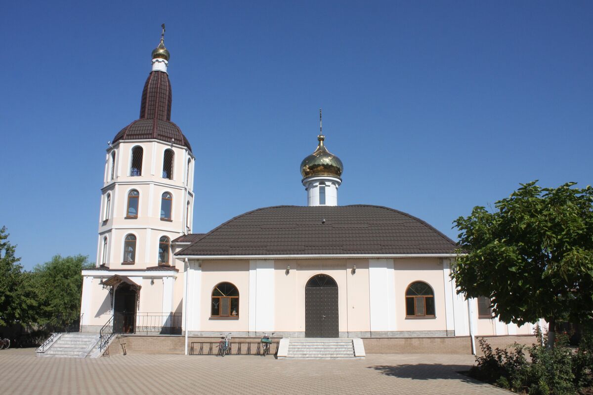 Церковь Успения Пресвятой Богородицы, Васюринская (Динской район, Краснодарский край). фасады
