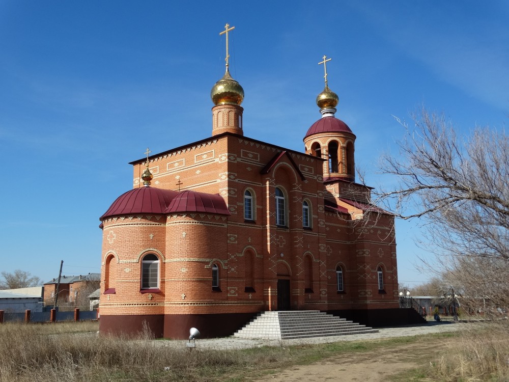 Красноярский. Церковь Георгия Победоносца. фасады