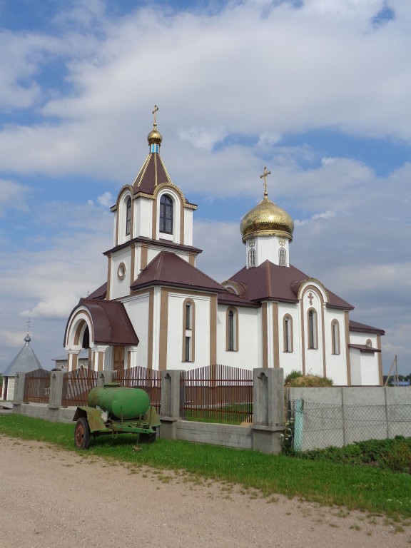 Доманово. Церковь Екатерины. фасады