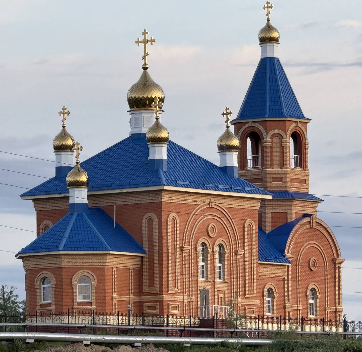 Церковь Покрова Пресвятой Богородицы, Тазовский (Тазовский район, Ямало-Ненецкий автономный округ). фасады, Вид с северо-востока
