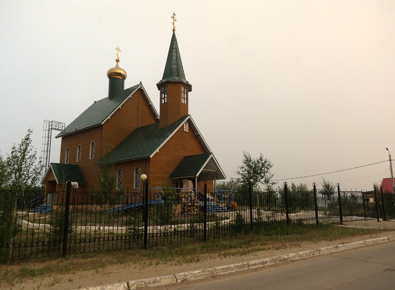 Церковь Василия Мангазейского, Красноселькуп (Красноселькупский район, Ямало-Ненецкий автономный округ). общий вид в ландшафте