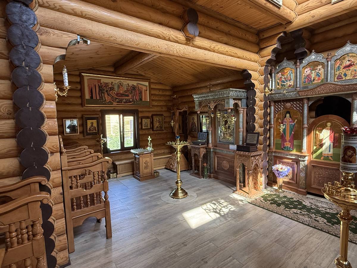 Церковь Димитрия Ростовского на архиерейском подворье, Таволожное, урочище (Ханты-Мансийский район и г. Ханты-Мансийск, Ханты-Мансийский автономный округ). интерьер и убранство, Северный придел