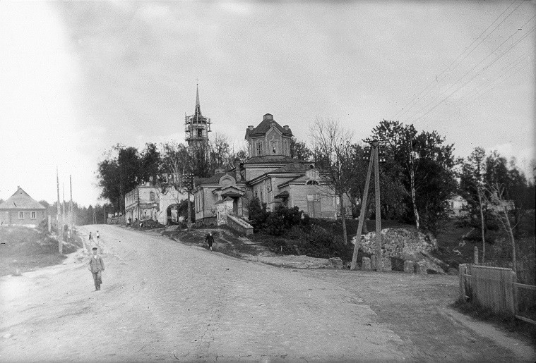 Пушкинские Горы. Церковь Параскевы Пятницы. архивная фотография, Фото 1941 г. с аукциона e-bay.de