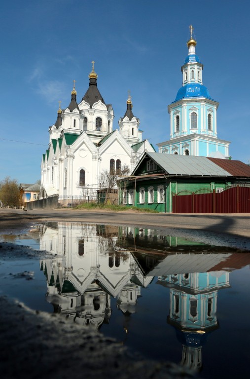 Арзамас. Храмовый комплекс. Церкви Смоленской иконы Божией Матери и Рождества Христова. фасады