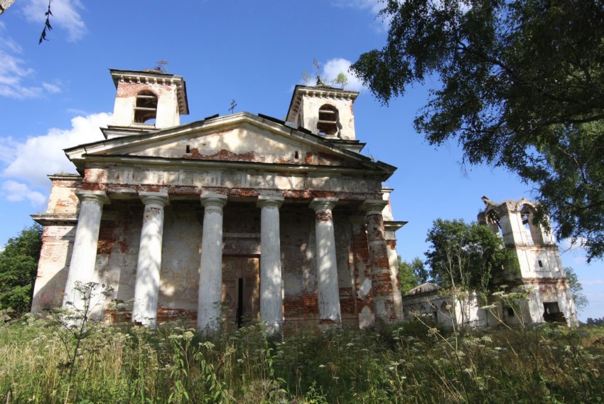 Переслегино. Храмовый комплекс. Церкви Петра и Павла и Александра Невского. фасады