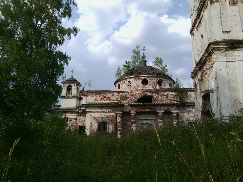 Храмовый комплекс. Церкви Петра и Павла и Александра Невского, Переслегино (Торжокский район и г. Торжок, Тверская область). фасады