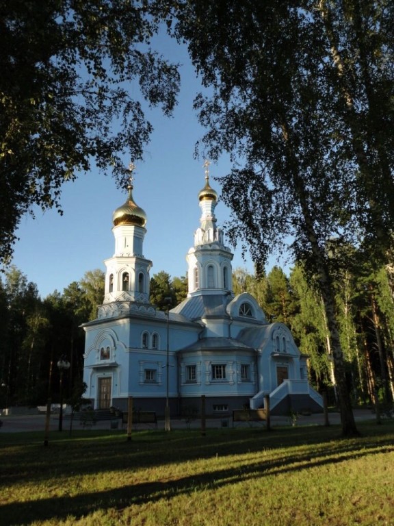 Церковь Введения во храм Пресвятой Богородицы, Кольцово (Новосибирский район, Новосибирская область). фасады, Вид с юго-запада, с Никольского проспекта 