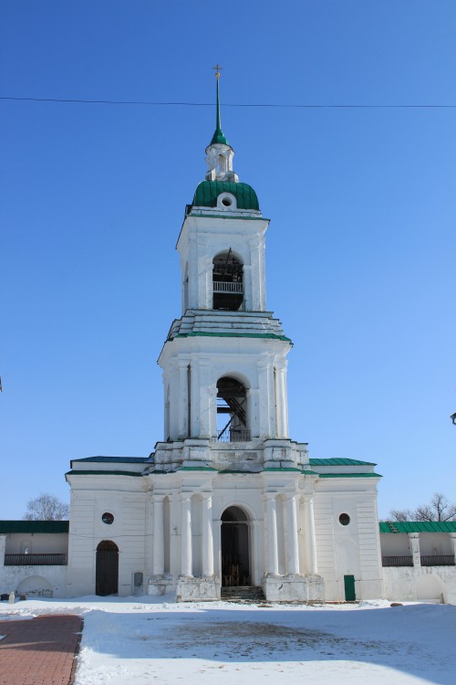 Ростов. Спасо-Яковлевский Димитриевский монастырь. Колокольня. фасады