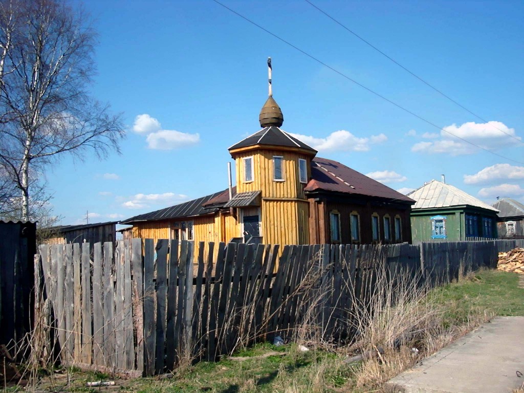 Полупочинки. Церковь иконы Божией Матери 